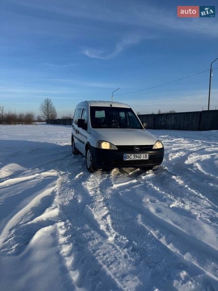 Мінівен Opel Combo 2003 в Кам'янці-Бузькій