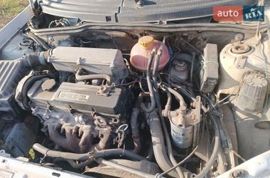 Вантажний фургон Opel Combo 1995 в Одесі