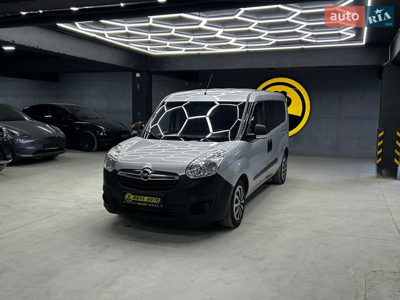 Мінівен Opel Combo 2014 в Чернівцях