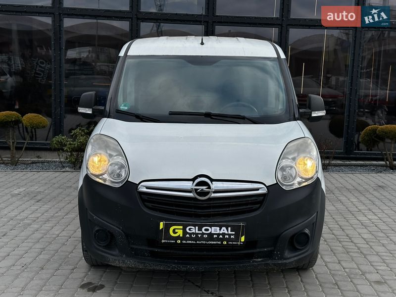 Грузовой фургон Opel Combo 2015 в Львове