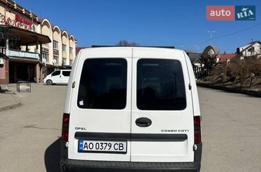 Минивэн Opel Combo 2006 в Черной Тисе