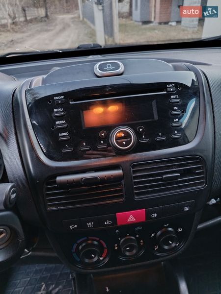 Вантажний фургон Opel Combo 2013 в Брюховичах фото 32 Вантажний фургон Opel Combo 2013 в Брюховичах