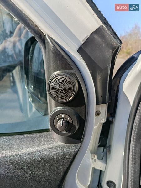 Вантажний фургон Opel Combo 2013 в Брюховичах фото 43 Вантажний фургон Opel Combo 2013 в Брюховичах