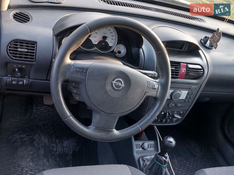 Минивэн Opel Combo 2011 в Нововолынске