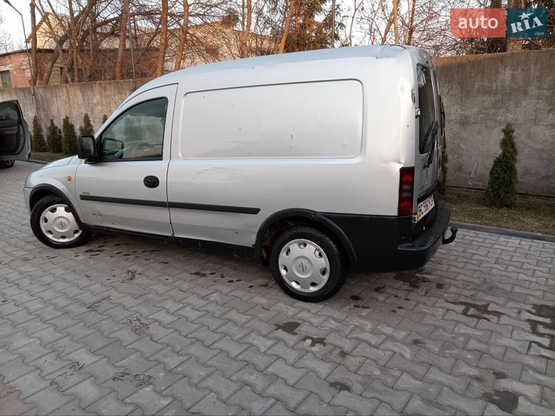 Вантажний фургон Opel Combo 2002 в Костопілі фото 6 Вантажний фургон Opel Combo 2002 в Костопілі