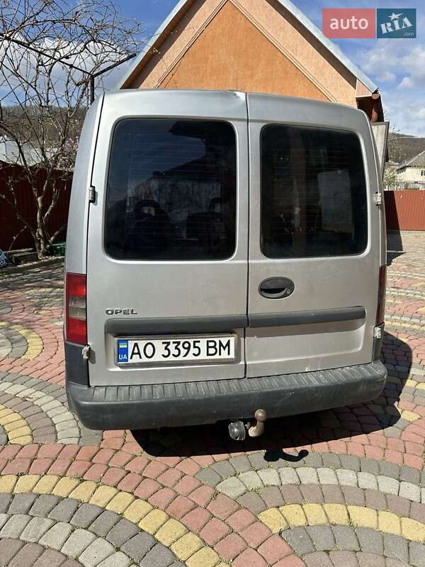 Минивэн Opel Combo 2006 в Берегово фото Минивэн Opel Combo 2006 в Берегово
