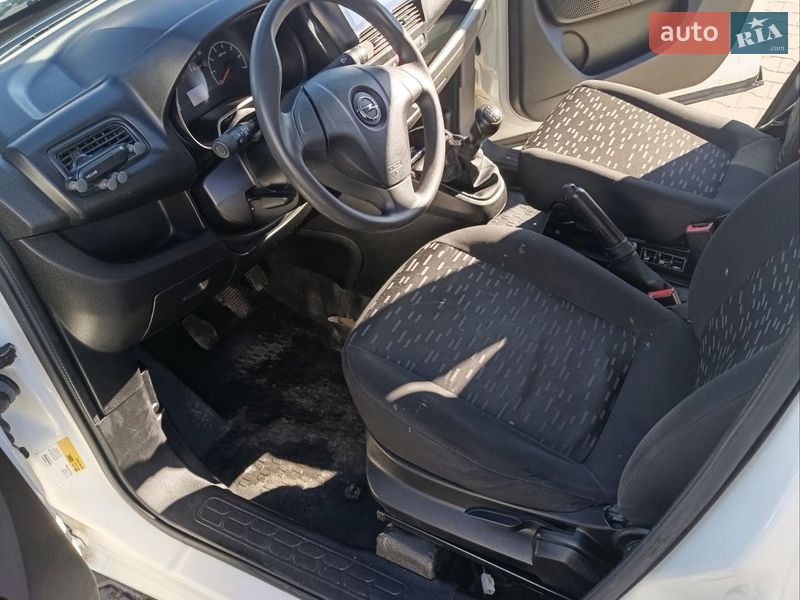 Вантажний фургон Opel Combo 2018 в Києві