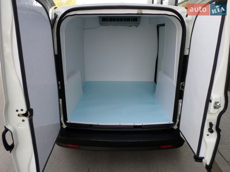 Рефрижератор Opel Combo 2015 в Львове