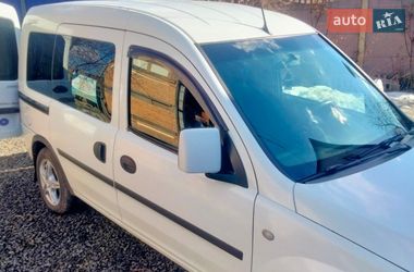 Минивэн Opel Combo 2010 в Луцке