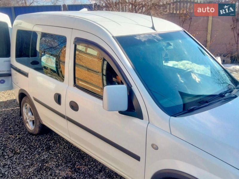 Opel Combo 2010