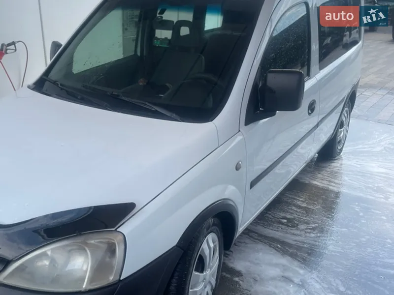 Opel Combo 2005