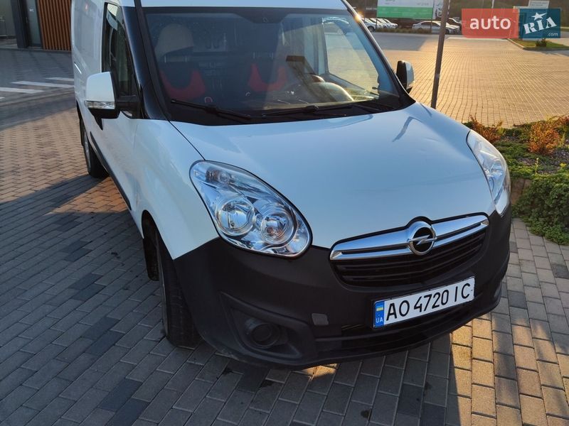 Opel Combo 2012