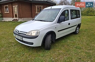 Минивэн Opel Combo 2005 в Иваничах