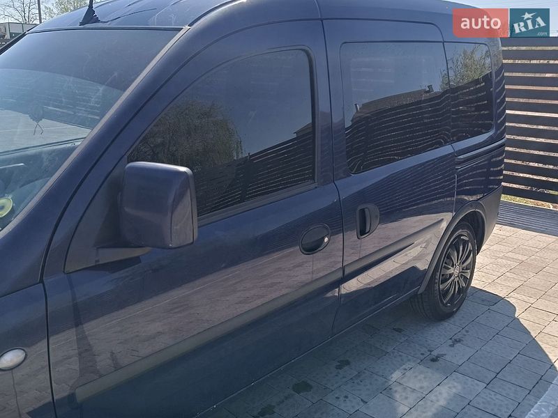 Мінівен Opel Combo 2005 в Кам'янці-Бузькій фото 3 Мінівен Opel Combo 2005 в Кам'янці-Бузькій