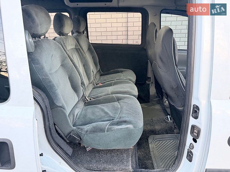 Минивэн Opel Combo 2005 в Днепре