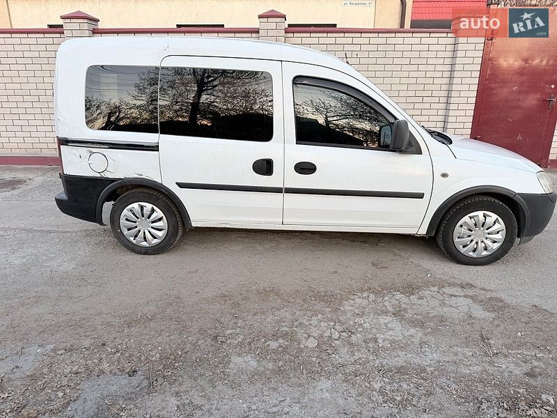 Минивэн Opel Combo 2005 в Днепре