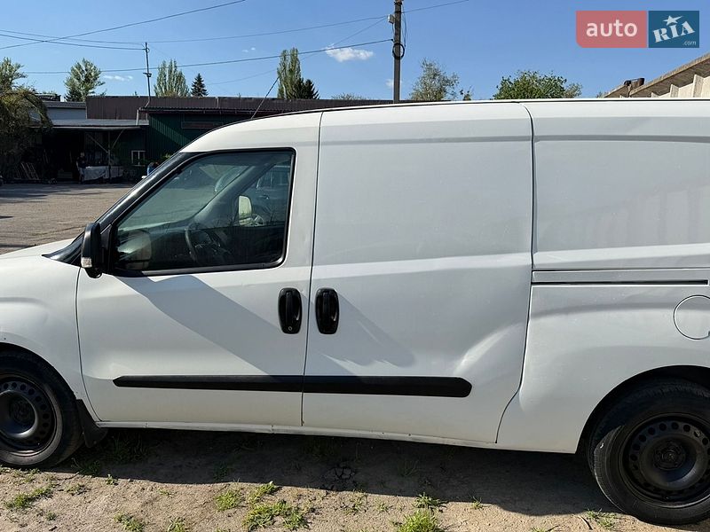 Грузовой фургон Opel Combo 2015 в Умани