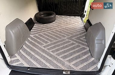 Вантажний фургон Opel Combo 2013 в Нетішині