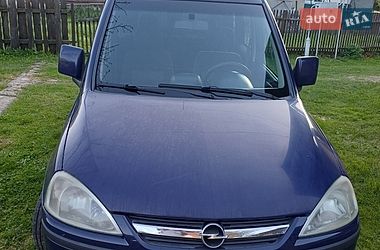 Мінівен Opel Combo 2005 в Косові