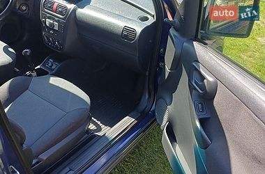 Мінівен Opel Combo 2005 в Косові