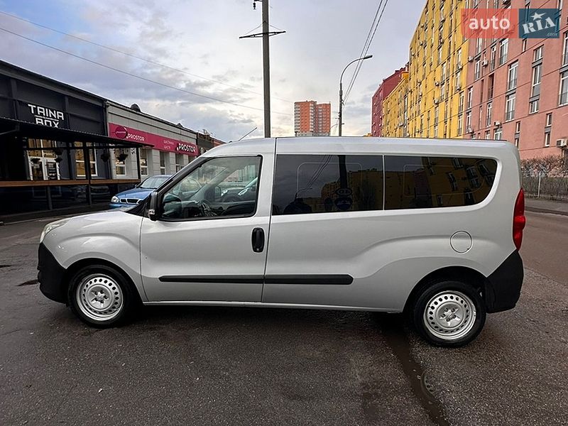 Минивэн Opel Combo 2016 в Киеве