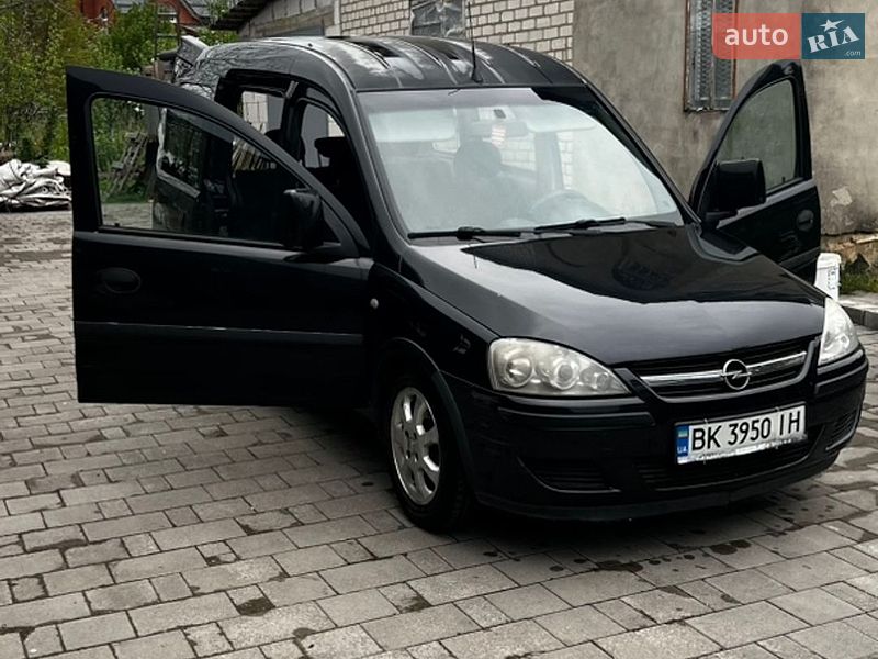 Мінівен Opel Combo 2008 в Рівному