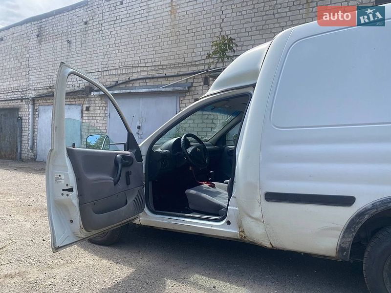 Вантажний фургон Opel Combo 1998 в Дніпрі
