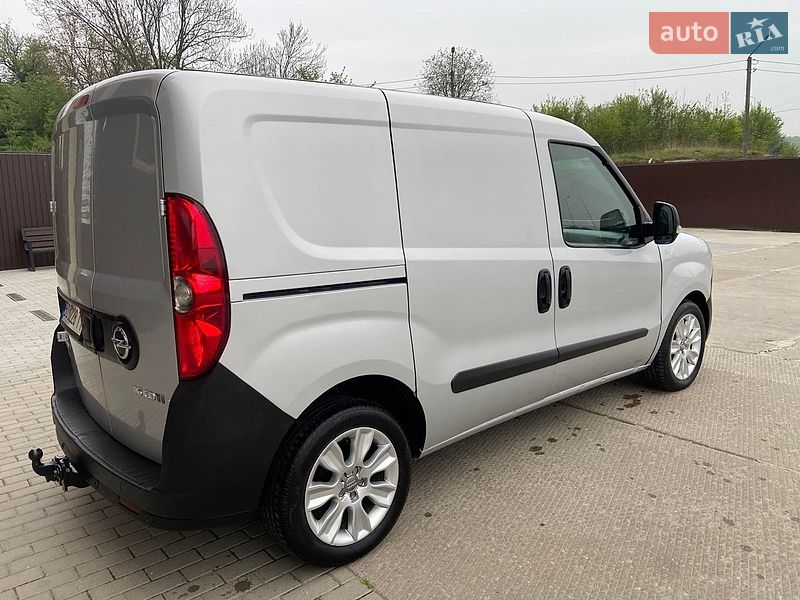 Грузовой фургон Opel Combo 2014 в Ходорове