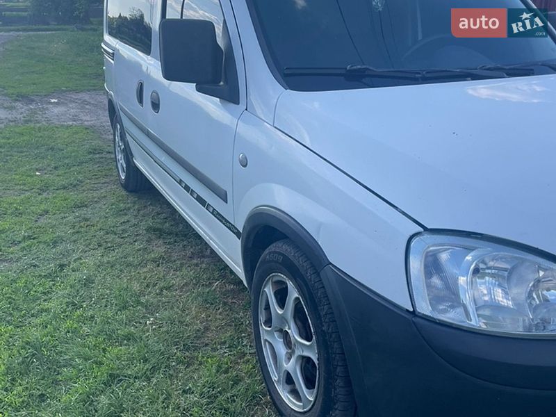 Минивэн Opel Combo 2002 в Семеновке фото Минивэн Opel Combo 2002 в Семеновке