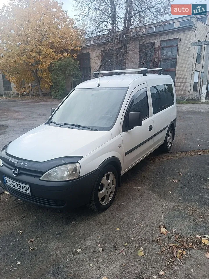 2010 Opel Combo - мініатюра 7