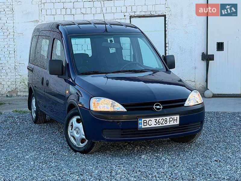 Минивэн Opel Combo 2003 в Дрогобыче