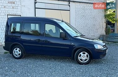 Минивэн Opel Combo 2003 в Дрогобыче