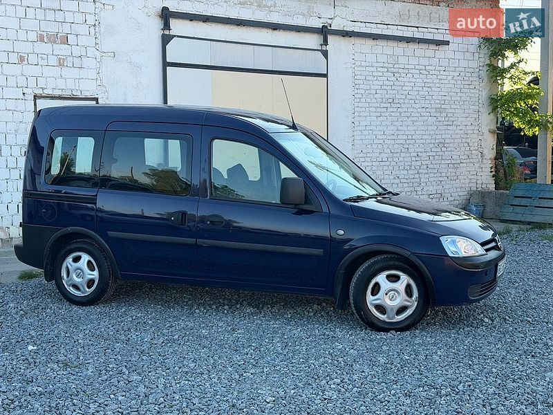 Минивэн Opel Combo 2003 в Дрогобыче