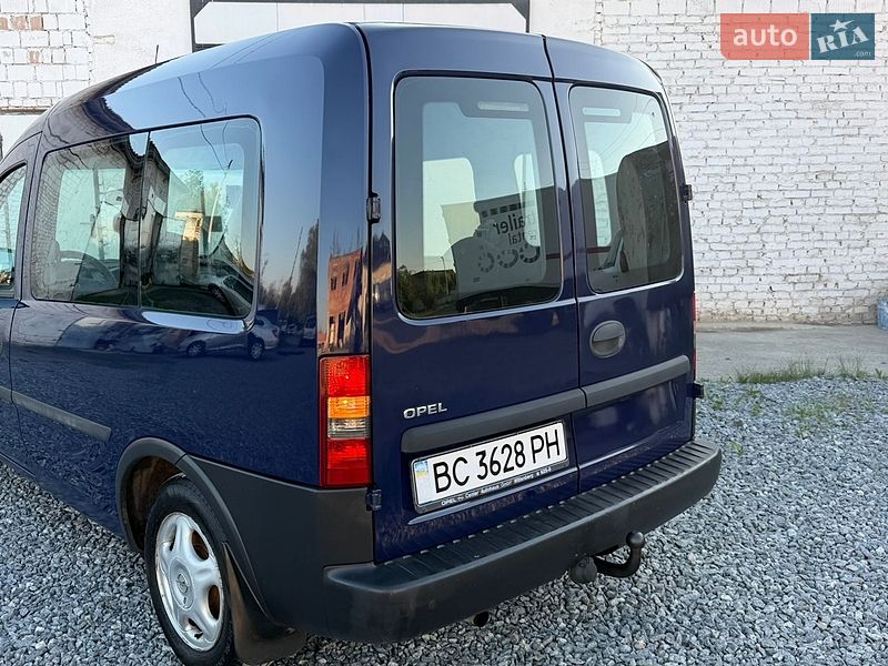 Минивэн Opel Combo 2003 в Дрогобыче