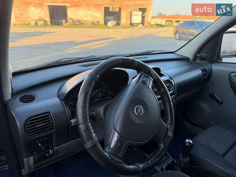 Минивэн Opel Combo 2003 в Дрогобыче