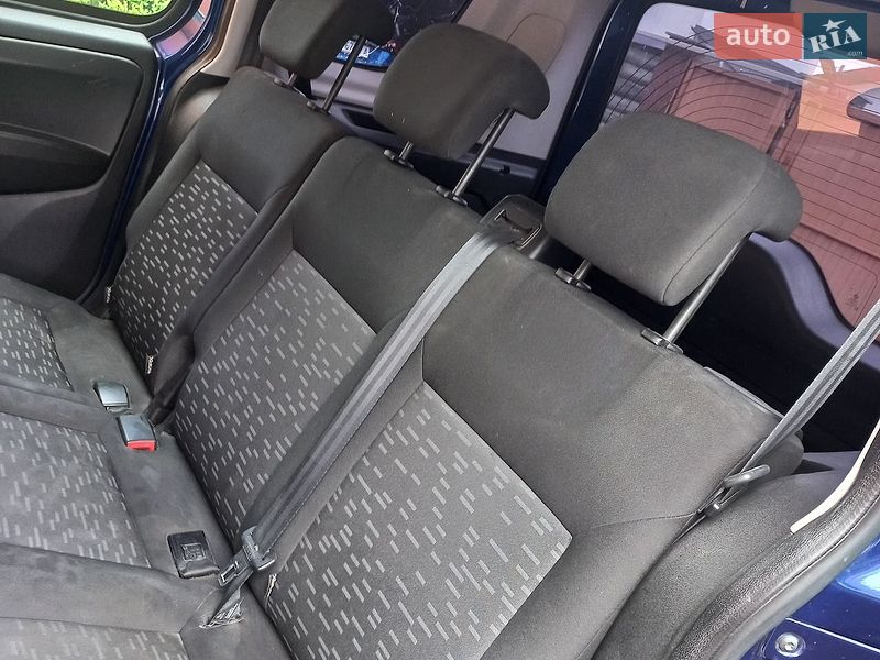 Мінівен Opel Combo 2016 в Житомирі