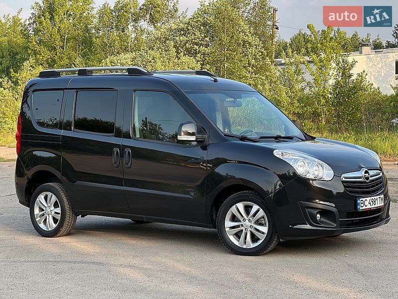 Мінівен Opel Combo 2012 в Дрогобичі