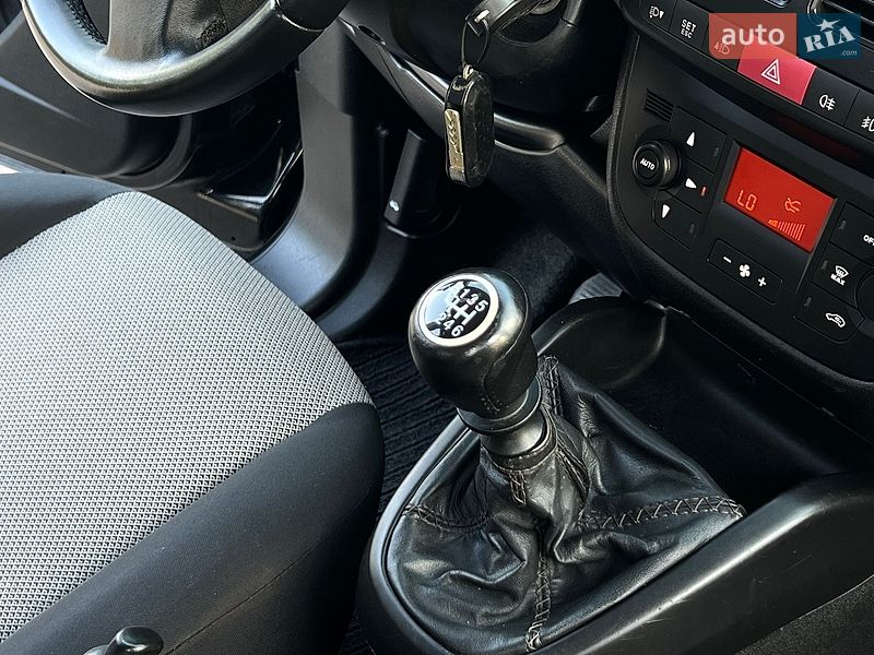 Мінівен Opel Combo 2012 в Дрогобичі