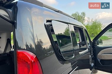 Мінівен Opel Combo 2012 в Дрогобичі
