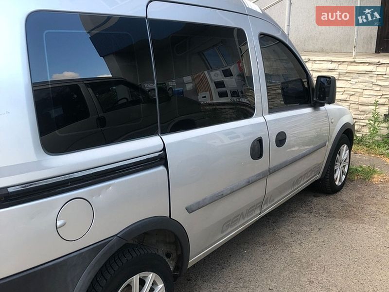 Мінівен Opel Combo 2003 в Сарнах