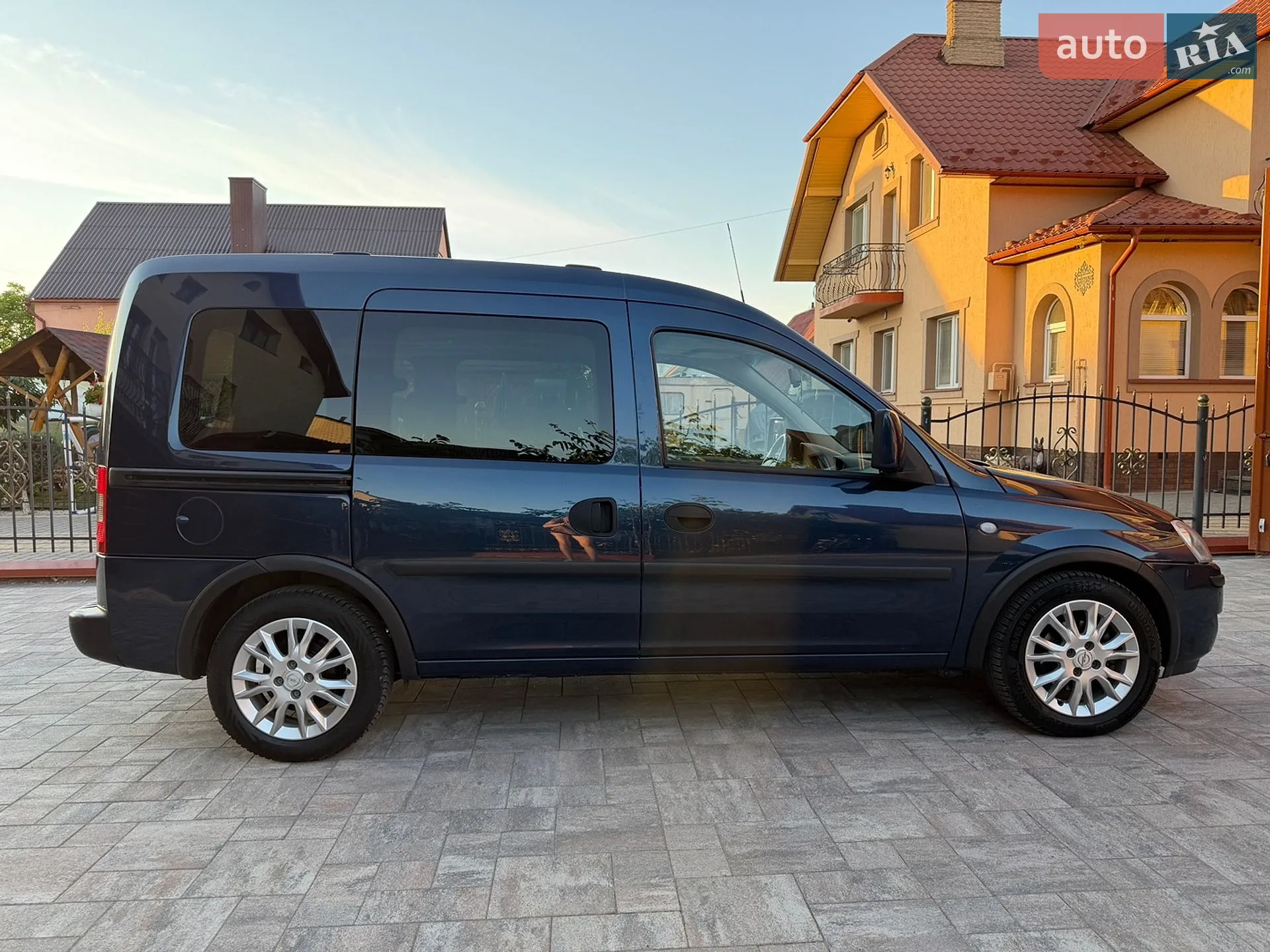 2010 Opel Combo - мініатюра 13