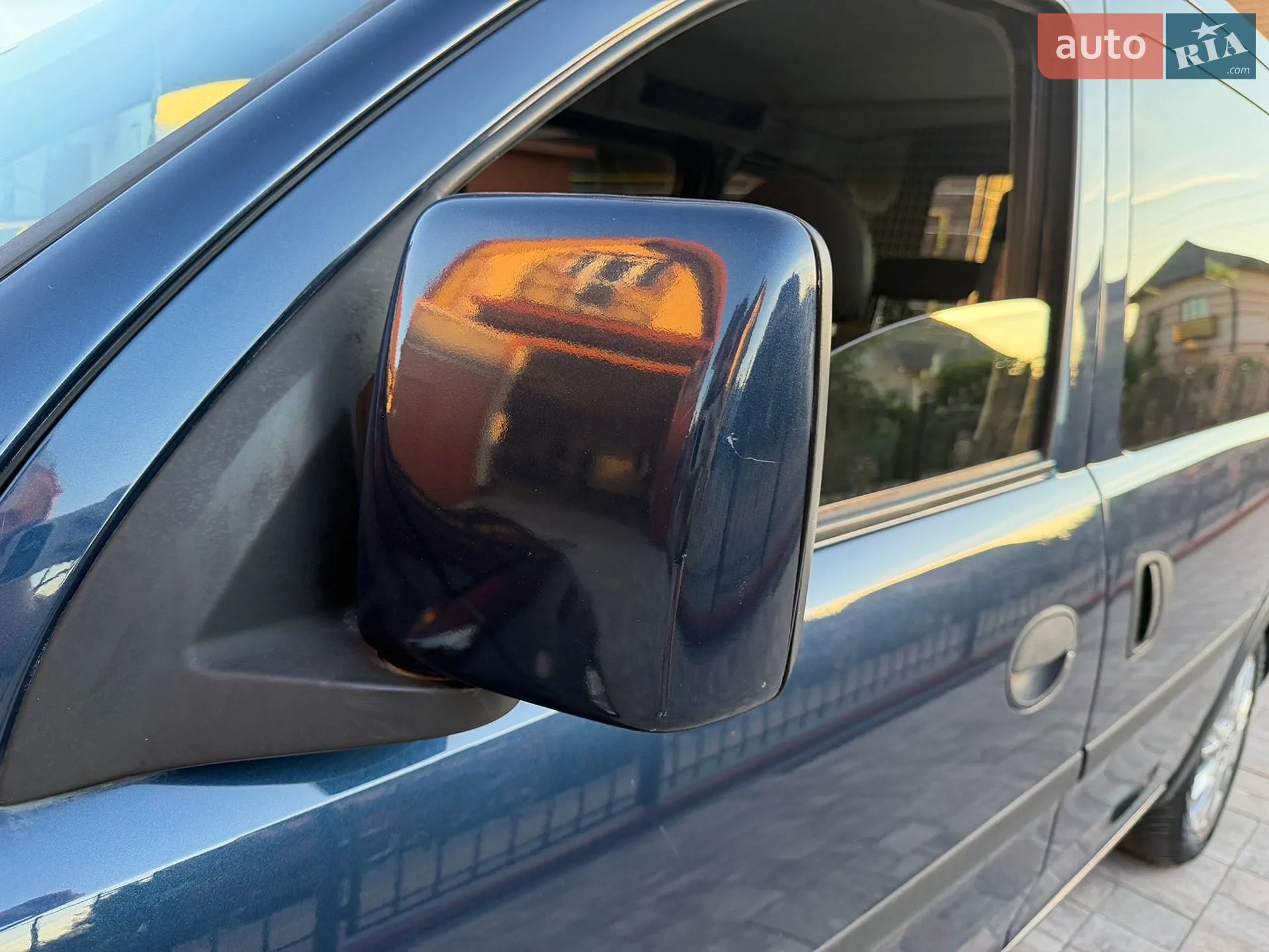 2010 Opel Combo - мініатюра 39