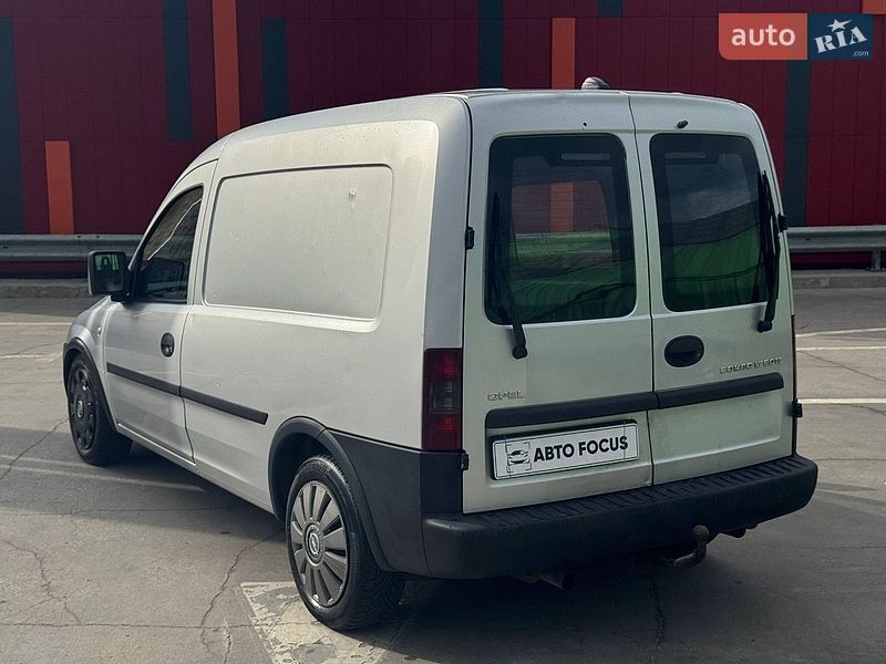 Грузопассажирский фургон Opel Combo 2009 в Киеве