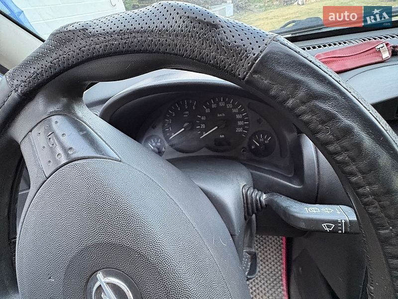Грузовой фургон Opel Combo 2006 в Каменец-Подольском