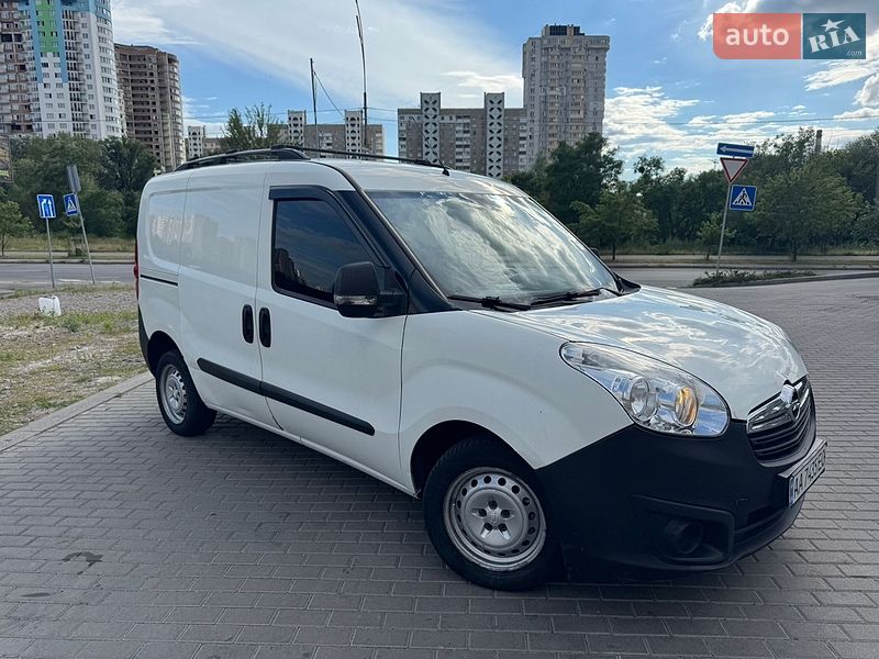 Грузовой фургон Opel Combo 2013 в Киеве