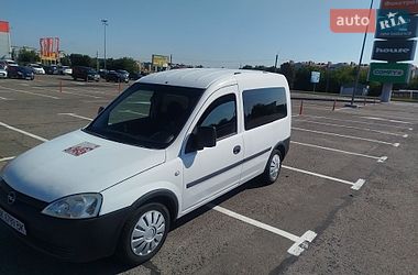 Минивэн Opel Combo 2006 в Ровно