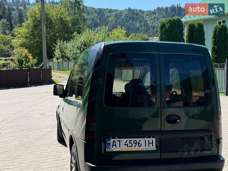 Минивэн Opel Combo 2005 в Верховине