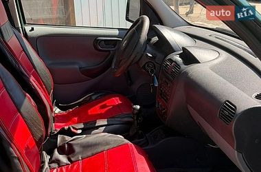 Минивэн Opel Combo 2005 в Верховине