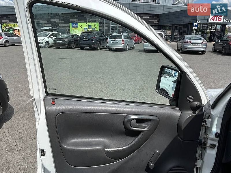 Грузовой фургон Opel Combo 2007 в Киеве