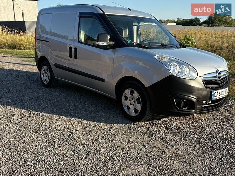 Грузовой фургон Opel Combo 2012 в Черкассах